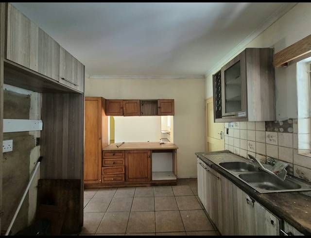 3 BEDROOM FREESTANDING FOR SALE IN ELANDSRAND